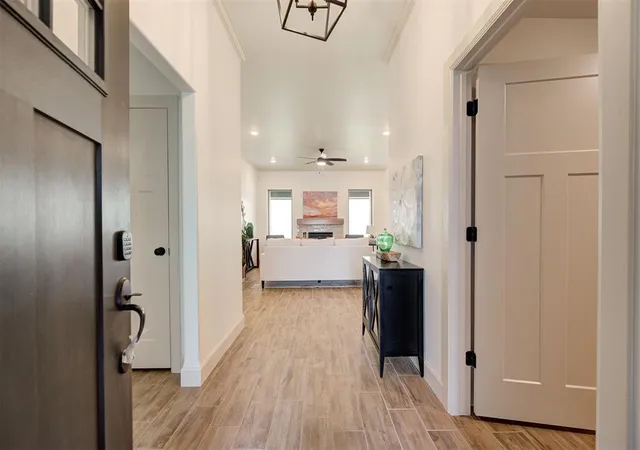 4th image of 6301 Frankie Lynn Ln, Edmond, OK 73034 | MLS# 1170775
