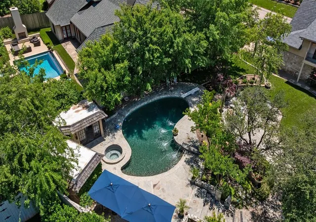 Photo 42 of Mansion for sale at 6638 Avondale Dr, Nichols Hills, OK 73116 | MLS# 1170847 | Listing updated on 2025-06-03