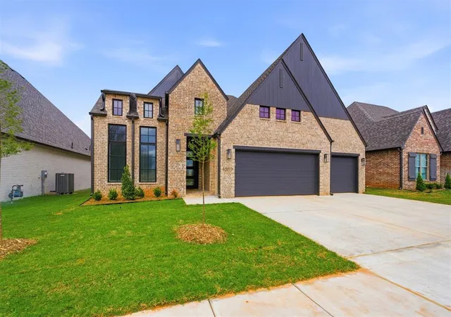 2nd image of 10717 Nw 154th St, Oklahoma City, OK 73078 | MLS# 1170874