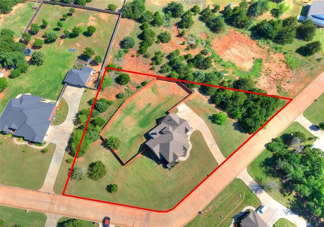 4th image of 14210 Jack Rabbit Trl, Edmond, OK 73034 | MLS# 1170952