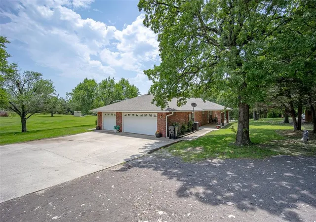 2nd image of 1889 Cobblestone Rd, Sulphur, OK 73086 | MLS# 1171072