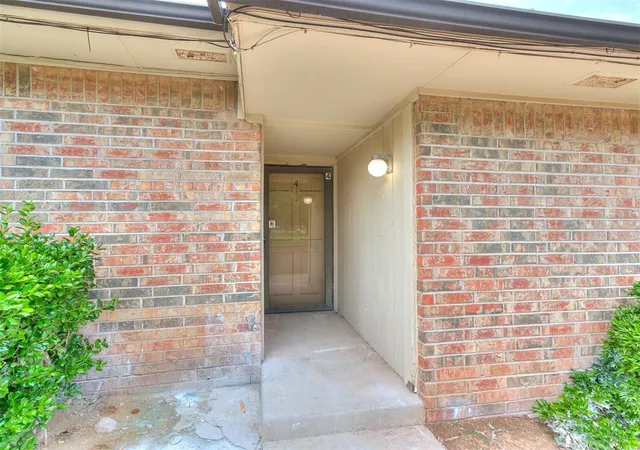 Homes for sale in Oklahoma, OK | 10125 N Pennsylvania Ave, Oklahoma, OK 73120