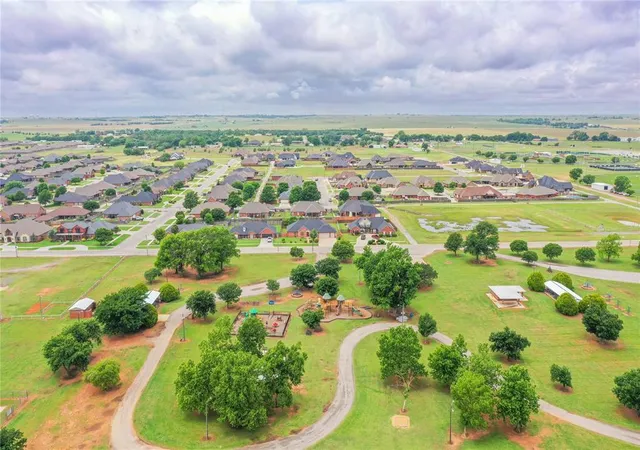 35th image of 3417 Lyle Rd, Weatherford, OK 73096 | MLS# 1171286