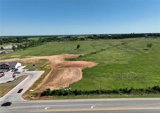 2nd image of E 1st St, Chandler, OK 74834 | MLS# 1171303