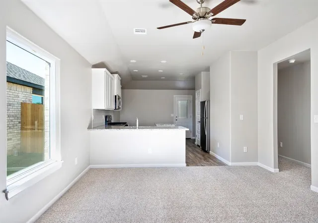 4th image of 12704 Torretta Way, Yukon, OK 73099 | MLS# 1171370