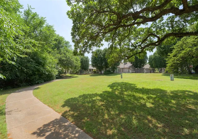 43rd image of 1103 Saint Andrews Dr, Edmond, OK 73025 | MLS# 1171464