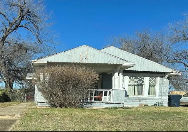 Homes for sale in Oklahoma City, OK | 1725 Ne 11th St, Oklahoma City, OK 73117 | MLS# 1171550