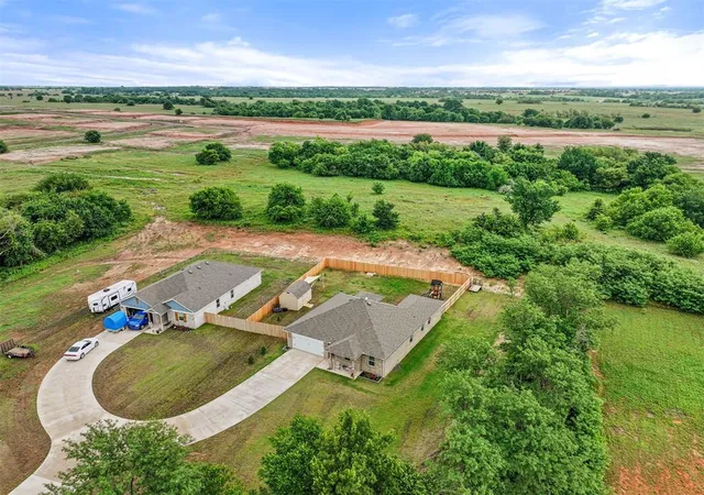 3rd image of 2520 N Manning Rd, El Reno, OK 73036 | MLS# 1171876