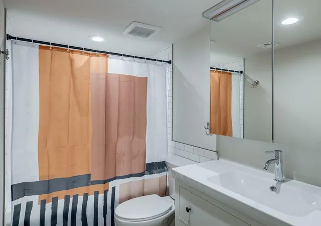 Photo 21 of Condo for sale at 1110 Sherwood Ln #223, Nichols Hills, OK 73116 | MLS# 1171917 | Listing updated on 2025-10-16