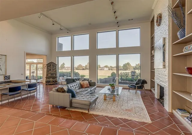 5th image of 1405 Irvine Dr, Edmond, OK 73025 | MLS# 1171960