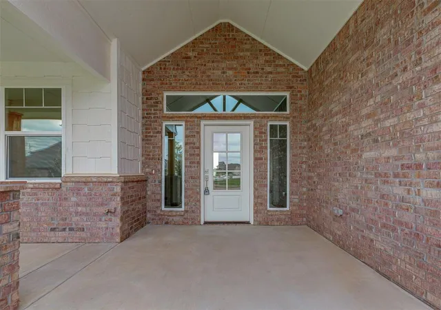 3rd image of 16308 Marsha Dr, Edmond, OK 73013 | MLS# 1172182