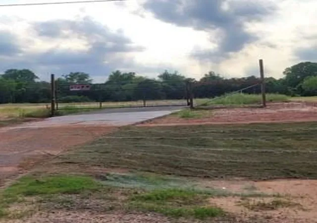 4th image of 105 N Harrah Rd, Harrah, OK 73045 | MLS# 1172725