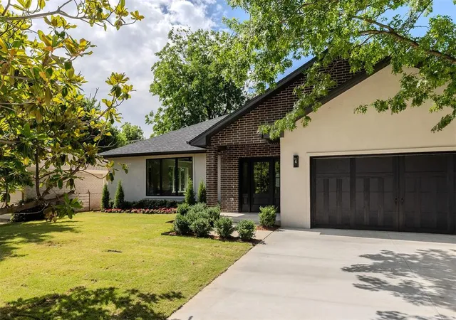 Photo 2 of Single family home for sale at 1808 Westminster Pl, Oklahoma City, OK 73120 | MLS# 1172880 | Listing updated on 2025-10-22