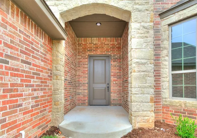 Photo 2 of Single family home for sale at 14613 Brantwood Cir, Oklahoma City, OK 73142 | MLS# 1173294 | Listing updated on 2026-10-07