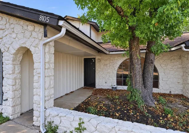 Photo 2 of Single family home for sale at 8105 NW 114th Street, Oklahoma City, OK 73162 | MLS# 1174525 | Listing updated on 2026-10-14