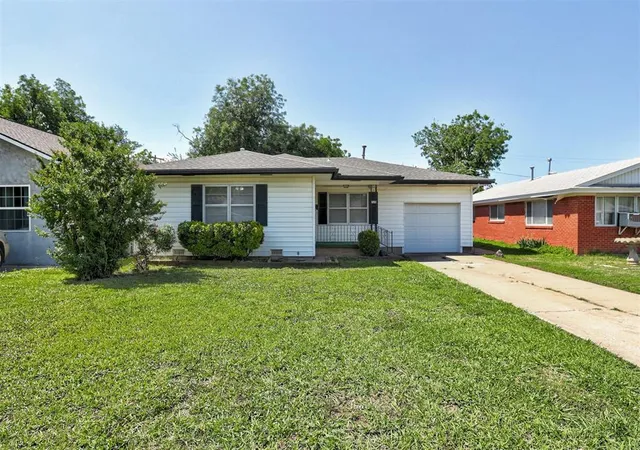 Photo 2 of Single family home for sale at 520 Se 47th St, Oklahoma City, OK 73129 | MLS# 1174593 | Listing updated on 2025-12-05