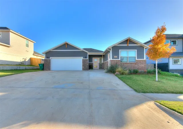 2nd image of 8324 Nw 151st Ter, Edmond, OK 73013 | MLS# 1174739