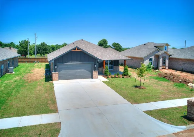 2nd image of 979 Se 16th Ter, Newcastle, OK 73065 | MLS# 1174861