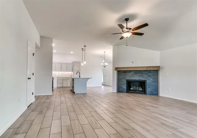 4th image of 979 Se 16Th Ter, Newcastle, OK 73065 | MLS# 1174861