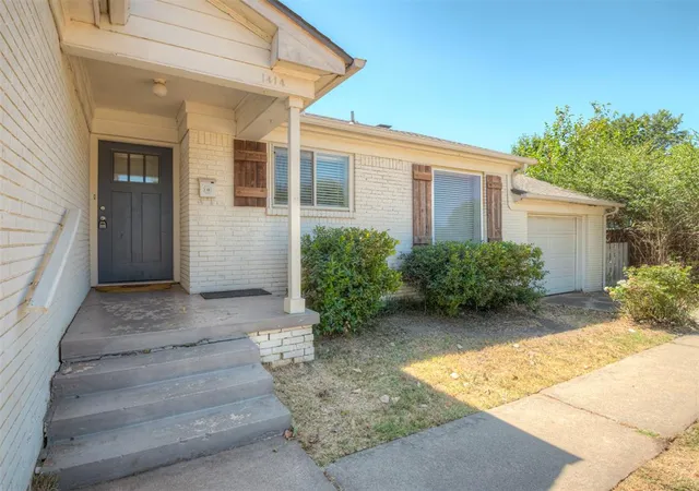 Photo 3 of Single family home for sale at 1414 Oxford Way, Oklahoma City, OK 73120 | MLS# 1174871 | Listing updated on 2026-09-15