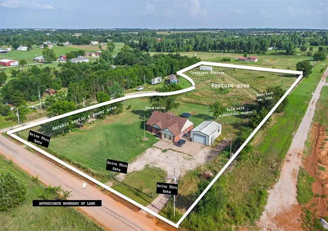 2nd image of 1951 County Rd 1220, Tuttle, OK 73089 | MLS# 1175290