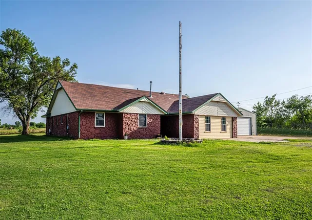 3rd image of 1951 County Rd 1220, Tuttle, OK 73089 | MLS# 1175290