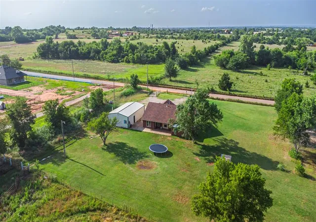5th image of 1951 County Rd 1220, Tuttle, OK 73089 | MLS# 1175290