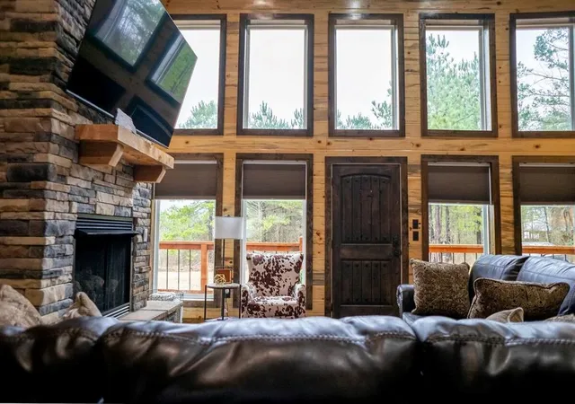 2nd image of 17 Honor Ct, Broken Bow, OK 74728 | MLS# 1175311