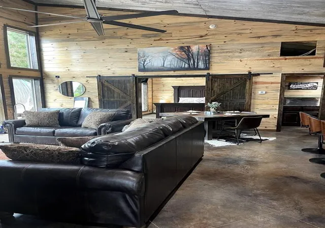 4th image of 17 Honor Ct, Broken Bow, OK 74728 | MLS# 1175311