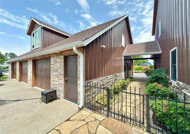 2nd image of 17701 South Rock Creek Rd, Shawnee, OK 74801 | MLS# 1175319