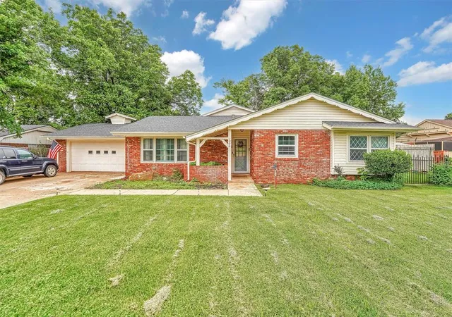 1st image of 1206 N Randall Ave, Elk City, OK 73644 | MLS# 1175412