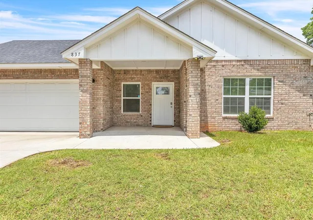 2nd image of 837 Se 68th St, Oklahoma City, OK 73149 | MLS# 1175438