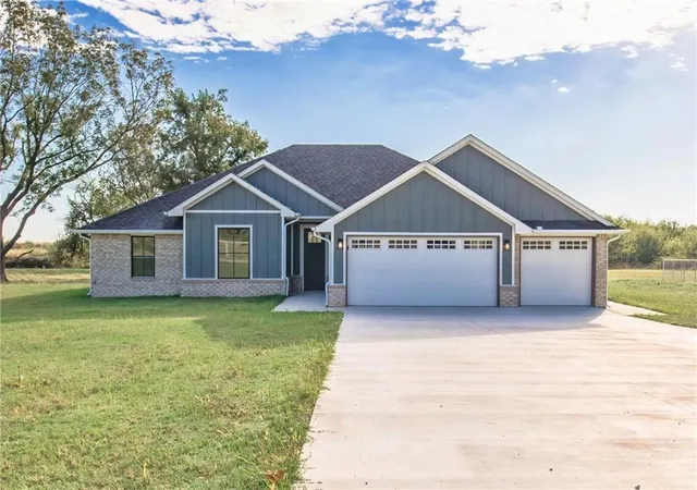 1st image of 5557 Coker Rd, Shawnee, OK 74804 | MLS# 1176017