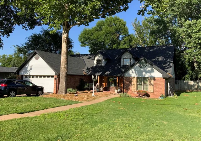 1st image of 2709 Timber Ct, Chickasha, OK 73018 | MLS# 1176056