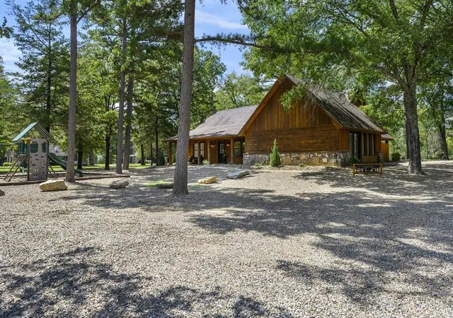 Photo 1 of Single family home for sale at 99 Sawtooth Pine Rd, Broken Bow, OK 74728 | MLS# 1176134 | Listing updated on 2025-06-18