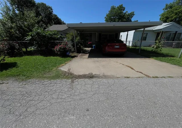 2nd image of 1512 Nw Baldwin Ave, Lawton, OK 73507 | MLS# 1176189