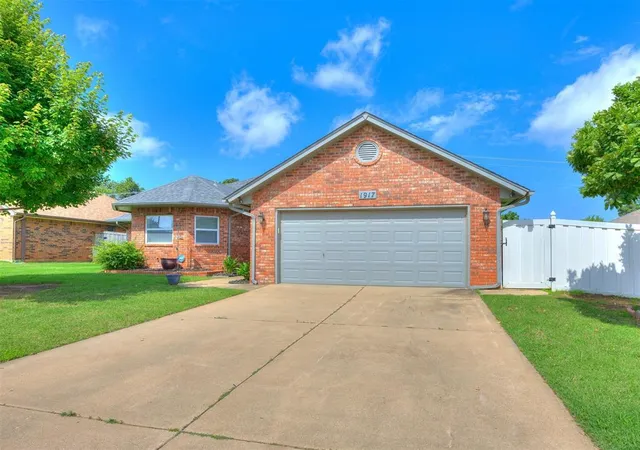 1st image of 1917 Goldenrod Ln, Oklahoma City, OK 73130 | MLS# 1176208