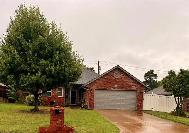 2nd image of 1917 Goldenrod Ln, Oklahoma City, OK 73130 | MLS# 1176208