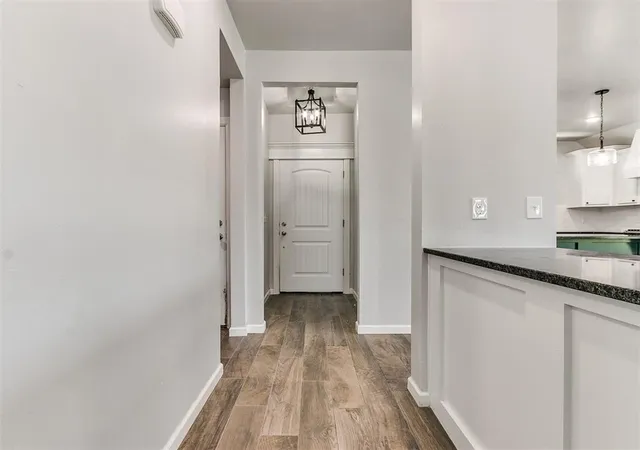 2nd image of 2503 Charlton Dr, Norman, OK 73071 | MLS# 1176396