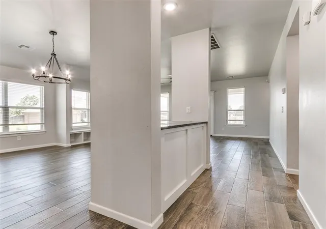 3rd image of 2503 Charlton Dr, Norman, OK 73071 | MLS# 1176396