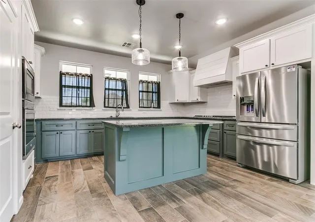 4th image of 2503 Charlton Dr, Norman, OK 73071 | MLS# 1176396