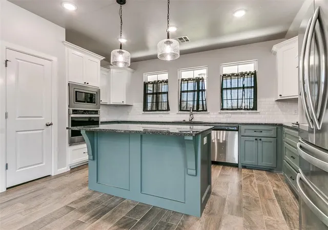 5th image of 2503 Charlton Dr, Norman, OK 73071 | MLS# 1176396