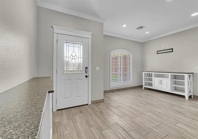Photo 4 of Single family home for sale at 517 N Quail Run, Altus, OK 73521 | MLS# 1177569 | Listing updated on 2025-09-17