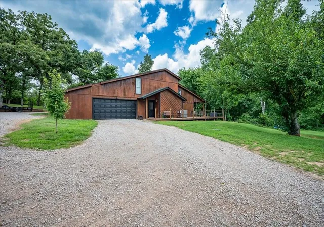 1st image of 210 Redwing Dr, Norman, OK 73026 | MLS# 1177570