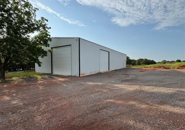 1st image of 330548 E 920 Rd, Wellston, OK 74881 | MLS# 1177623