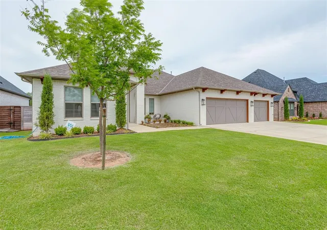2nd image of 1433 Sadie Creek Rd, Edmond, OK 73034 | MLS# 1177688
