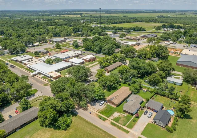 32nd image of 216 S 5th St, Noble, OK 73068 | MLS# 1177941