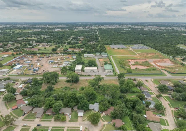 5th image of 3700 S Bryant Ave, Oklahoma, OK 73115 | MLS# 1178046