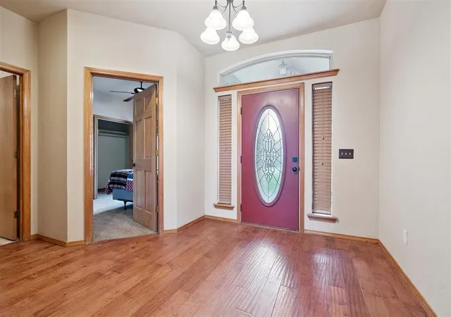 Photo 2 of Single family home for sale at 610 W Choctaw St, Lindsay, OK 73052 | MLS# 1178061 | Listing updated on 2025-10-01