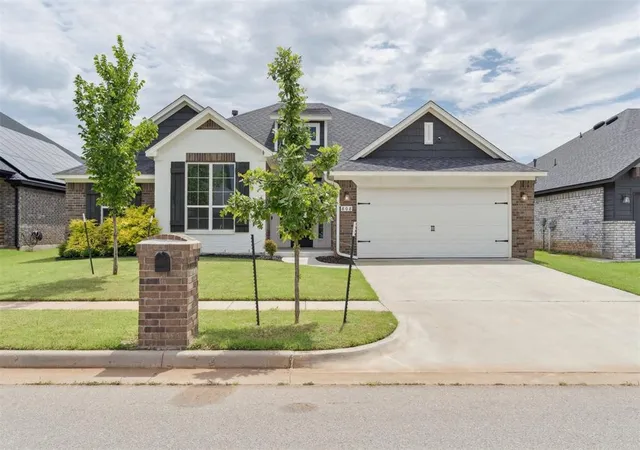 1st image of 808 Scully Rd, Yukon, OK 73099 | MLS# 1178249